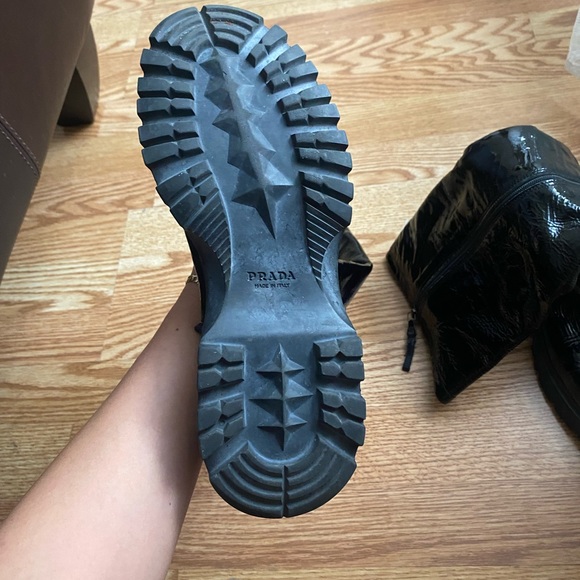 Patent leather Prada boot. - Picture 8 of 9